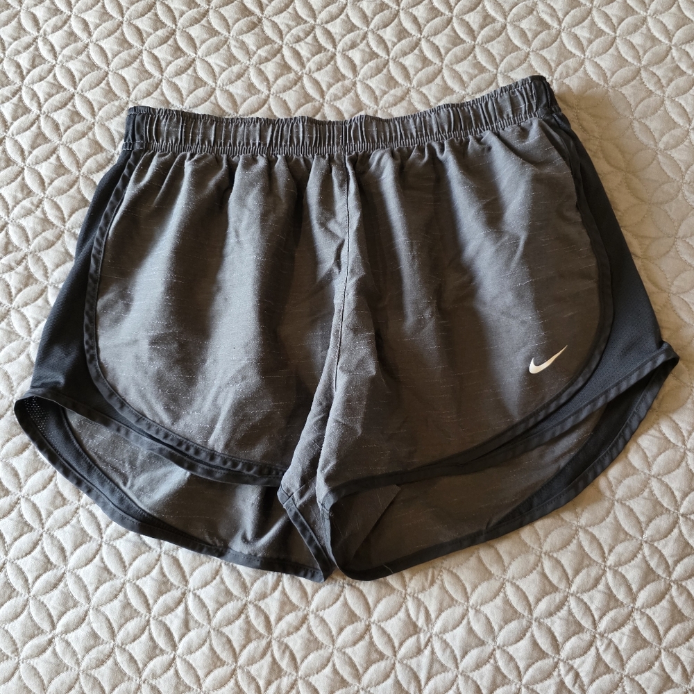 Nike Women's Tempo Dri-FIT, Brief Lined Athletic Shorts, Black And Gray, L